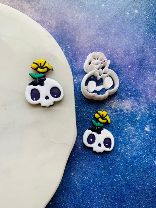 Small Broken Chibi Skull with Flower  - Embossed Sharp Clay Cutter