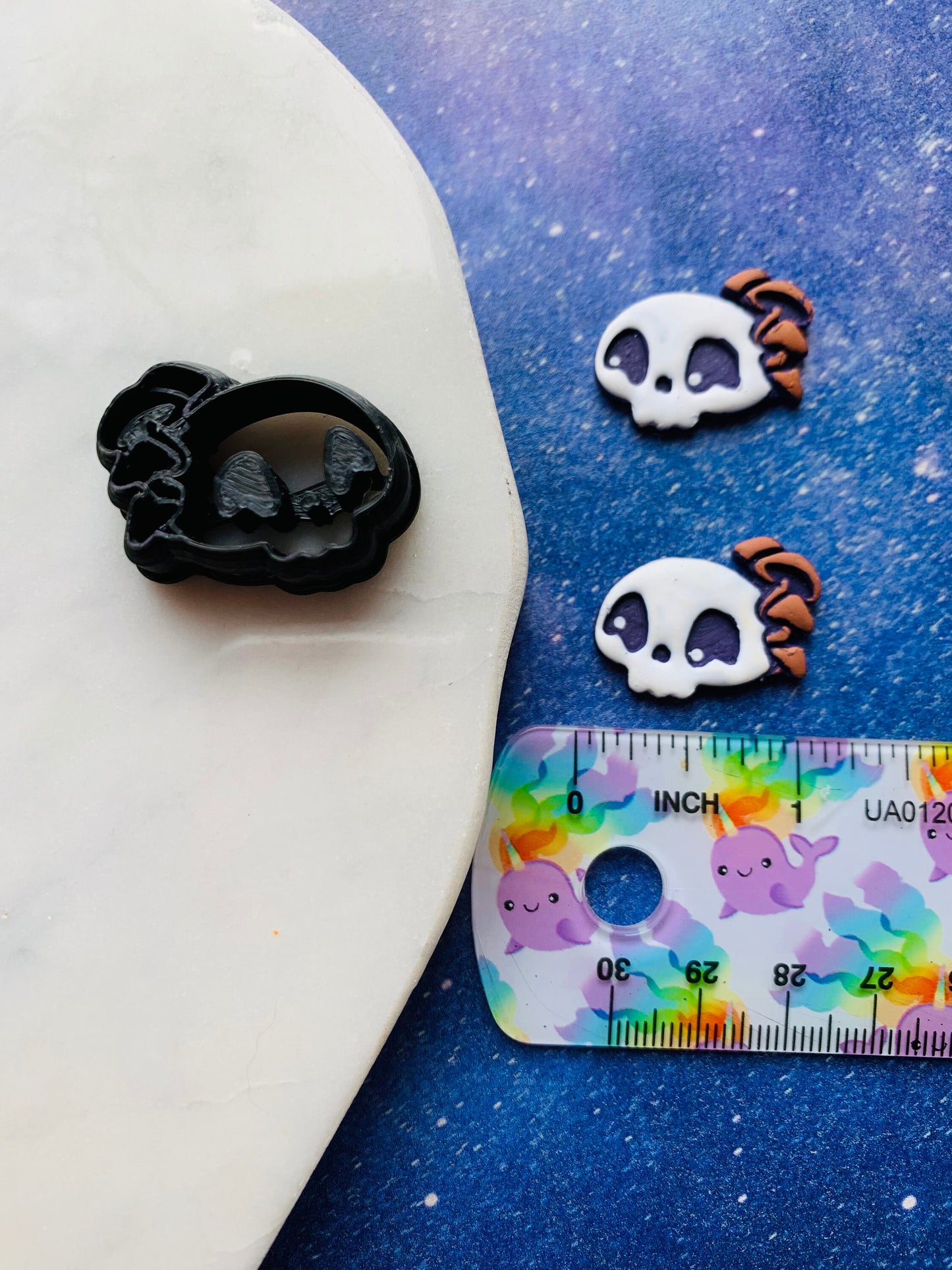 Small Chibi Skull with Mushrooms - Embossed Sharp Clay Cutter