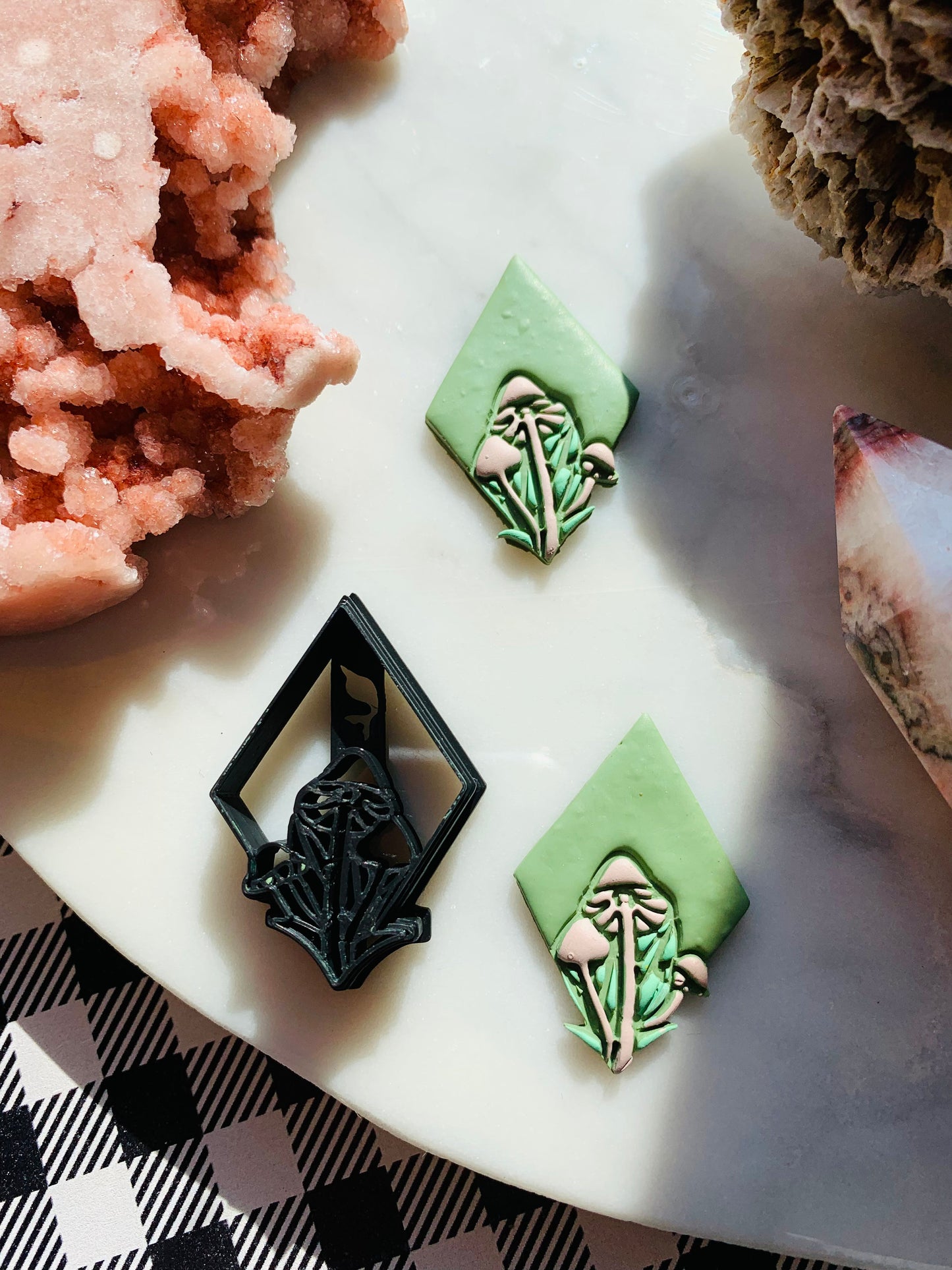 Natural Mushroom Scene in Diamond Border - Embossed Sharp Clay Cutter