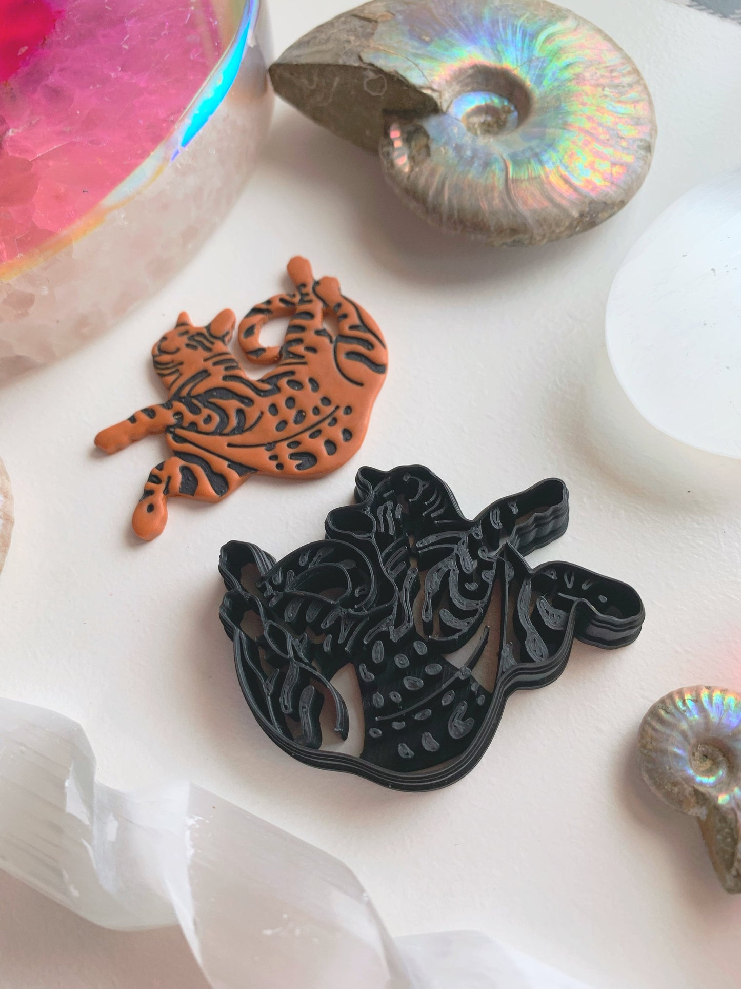 Arched Back Tabby Bengal Spotted Stretching Happy Kitty Cat - Embossed Detailed Sharp Clay Cutter