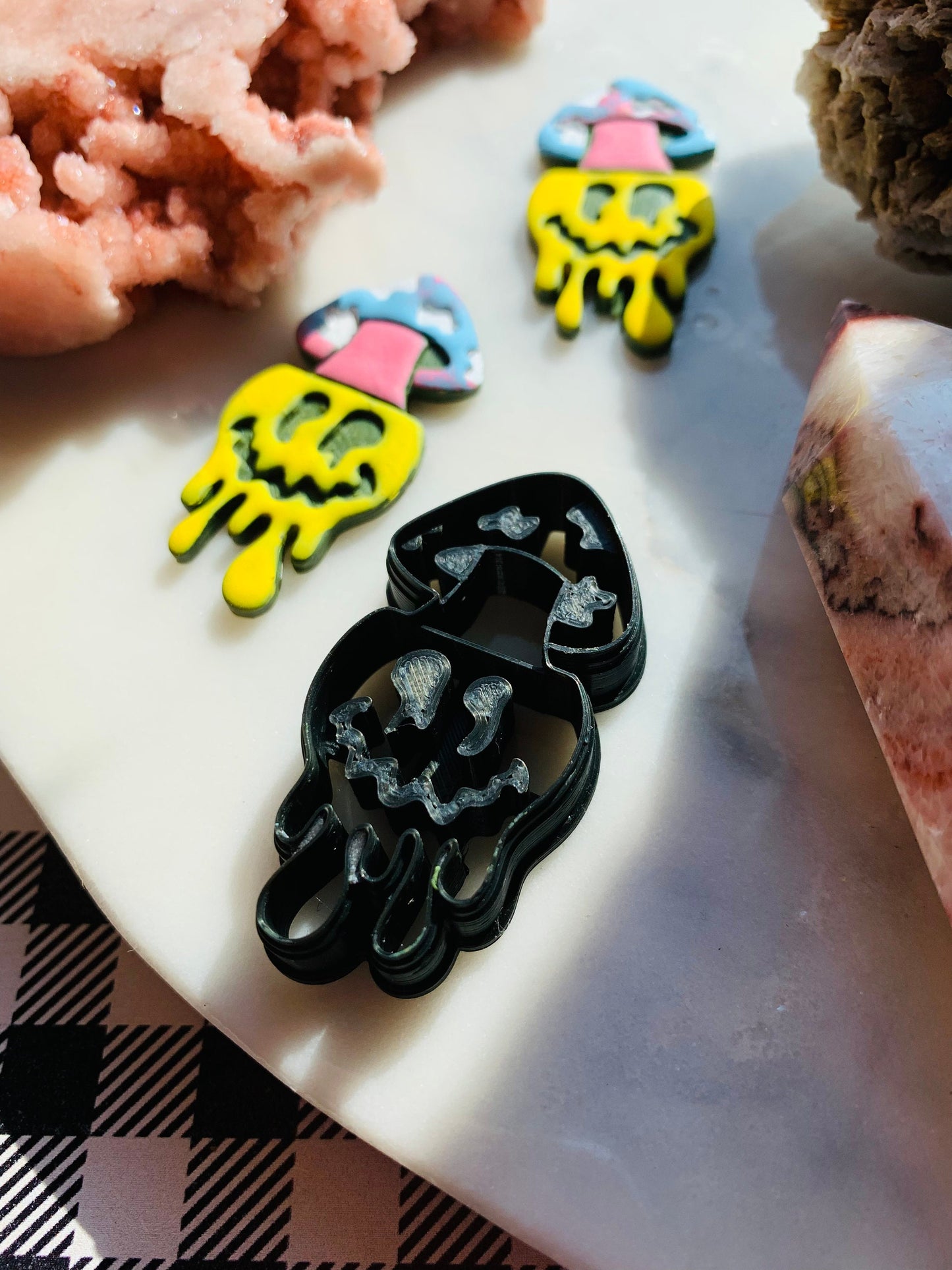 Trippy Drippy Happy Melting Mushroom Face - Embossed Sharp Clay Cutter