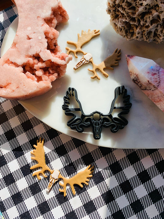 Moose Skull with Giant Antlers - Embossed Sharp Clay Cutter