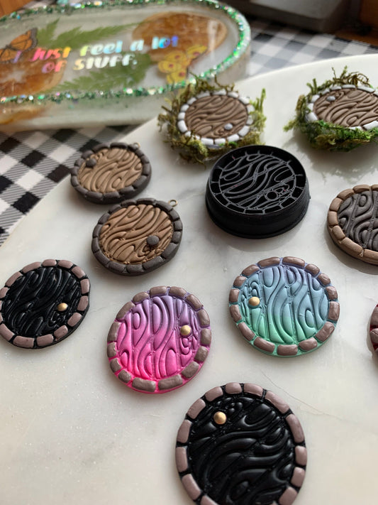 Round Hobbit Hole Door with Stones 33mm Embossed Sharp Clay Cutter