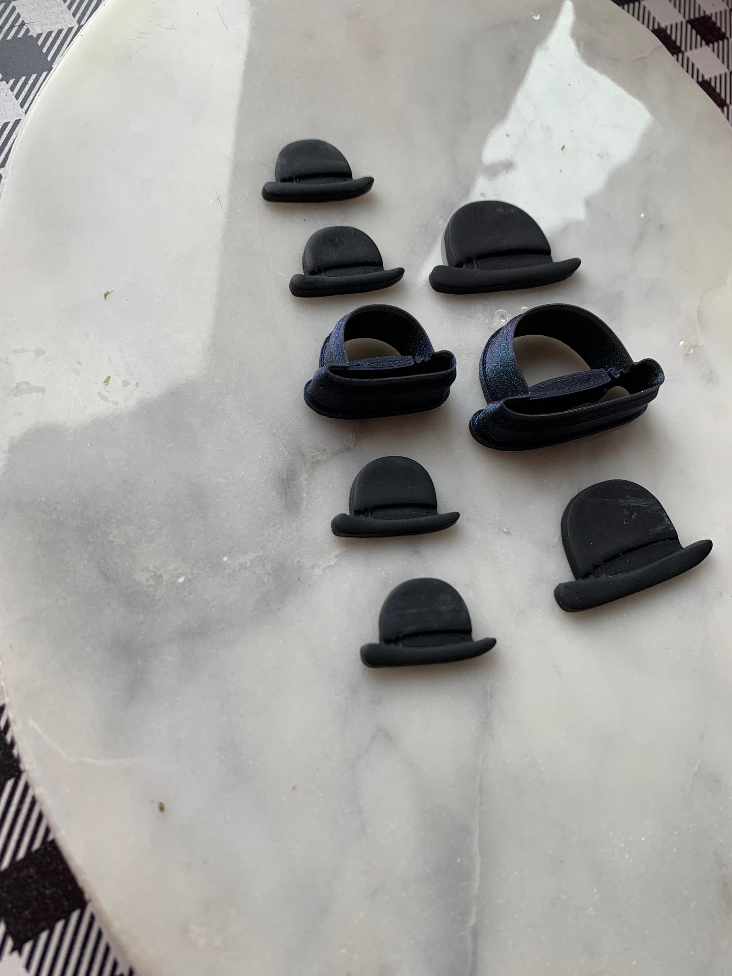 22mm & 33mm Bowler Hat Cap - Embossed Sharp Clay Cutter