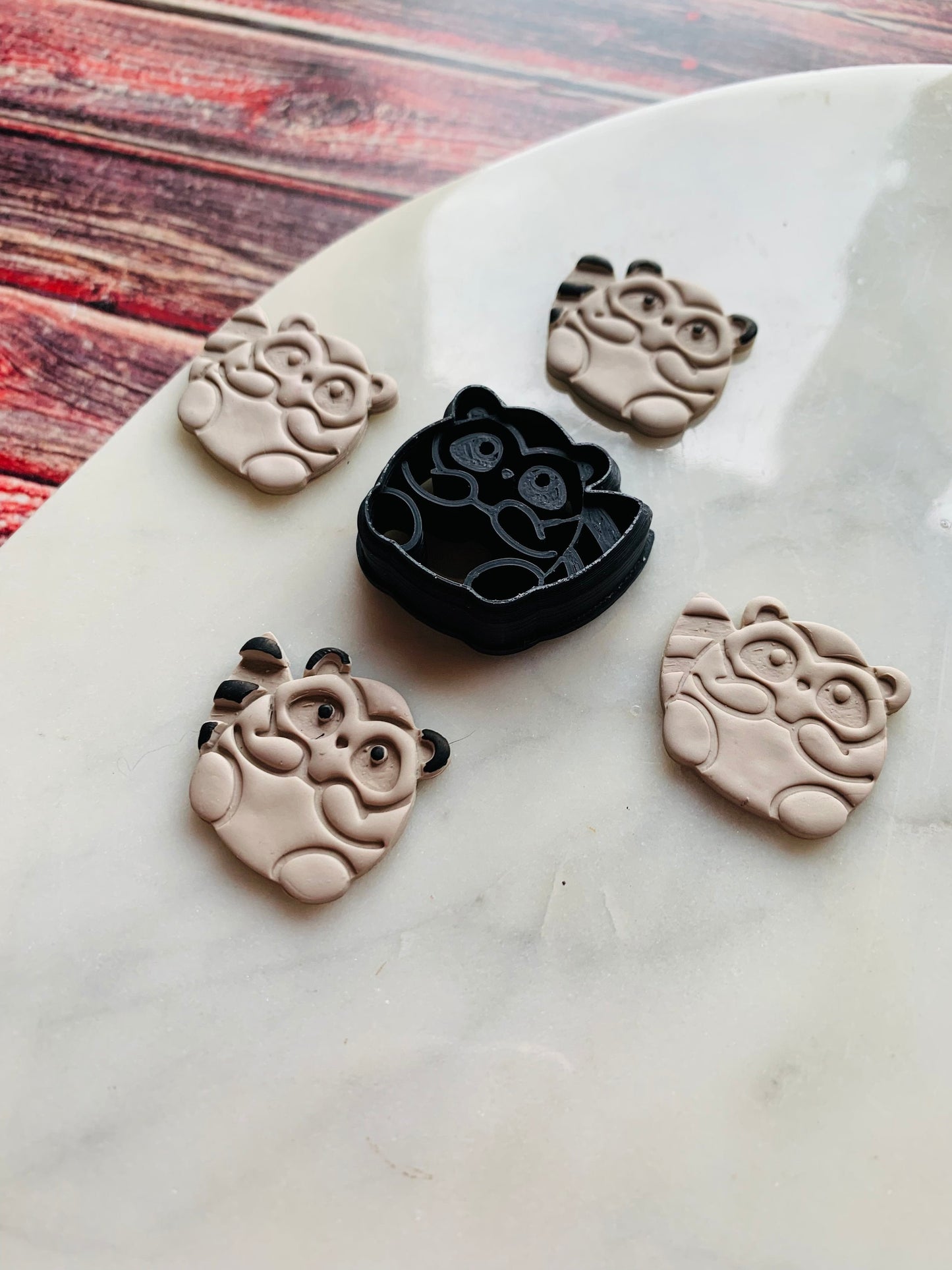 Raccoon 25mm Round Animal Oversized Stud Earring - Sharp Polymer Clay Cutter with Detailed Lines