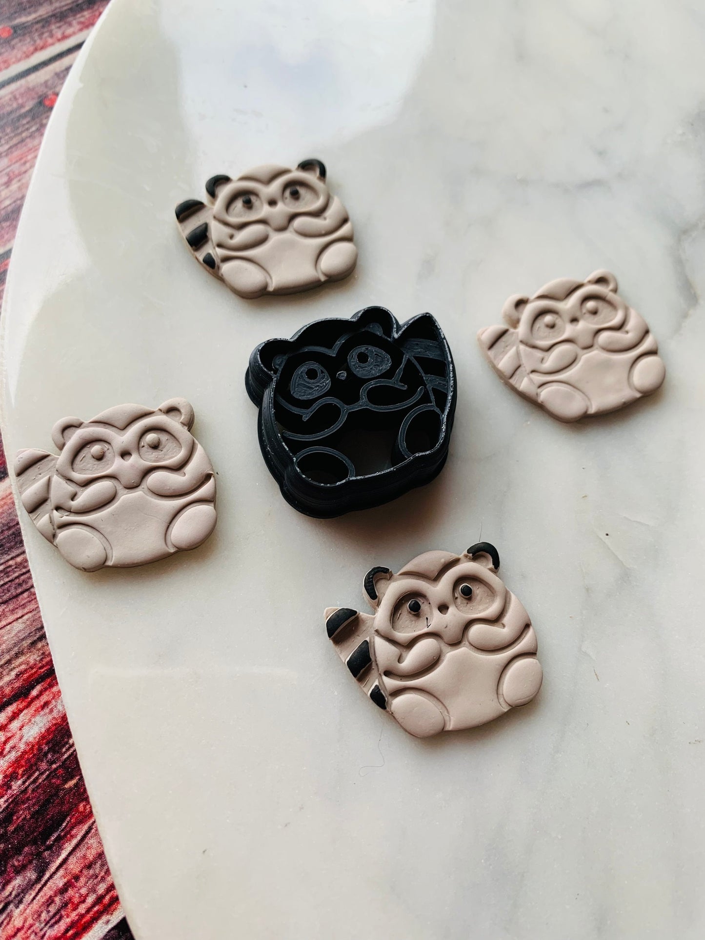 Raccoon 25mm Round Animal Oversized Stud Earring - Sharp Polymer Clay Cutter with Detailed Lines