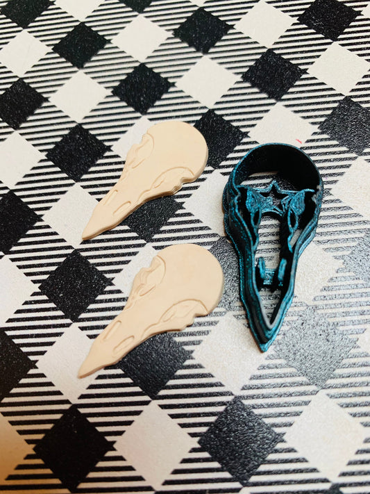 Small Front Facing Crow Bird Skull - Sharp Polymer Clay Cutter with Etching Details