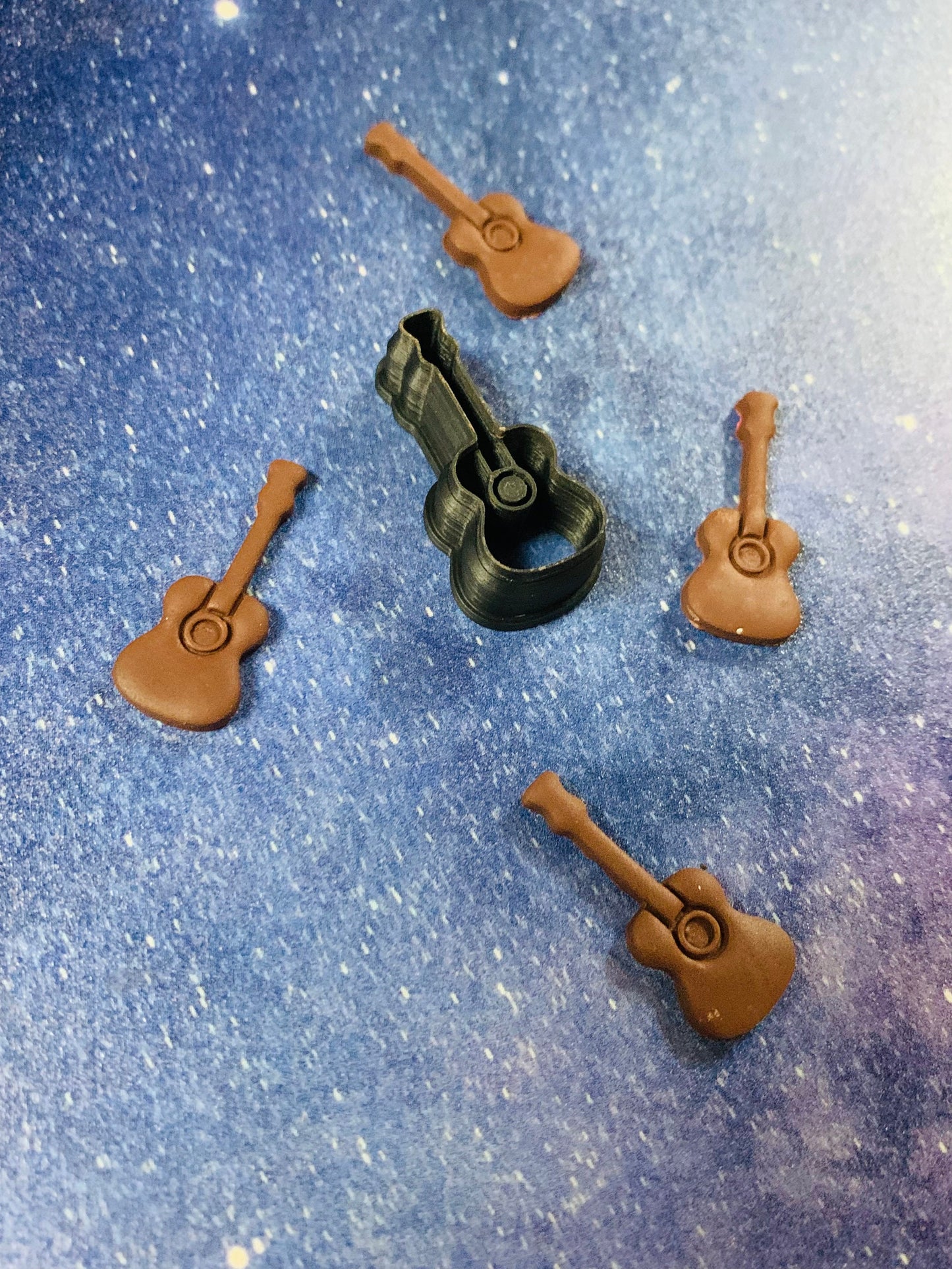 Acoustic Guitar - Embossed Sharp Earring Clay Cutter