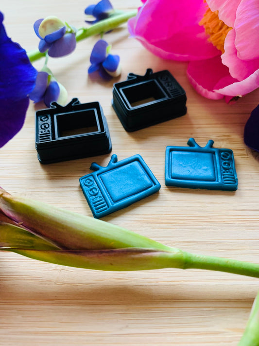 Mini Retro Vintage Box Television Embossed Sharp Cutters for Clay Stud Earrings