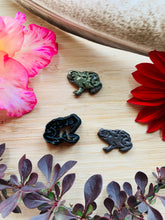 Load image into Gallery viewer, Small Toad - Embossed Sharp Cutter for Clay, Fondant, and More
