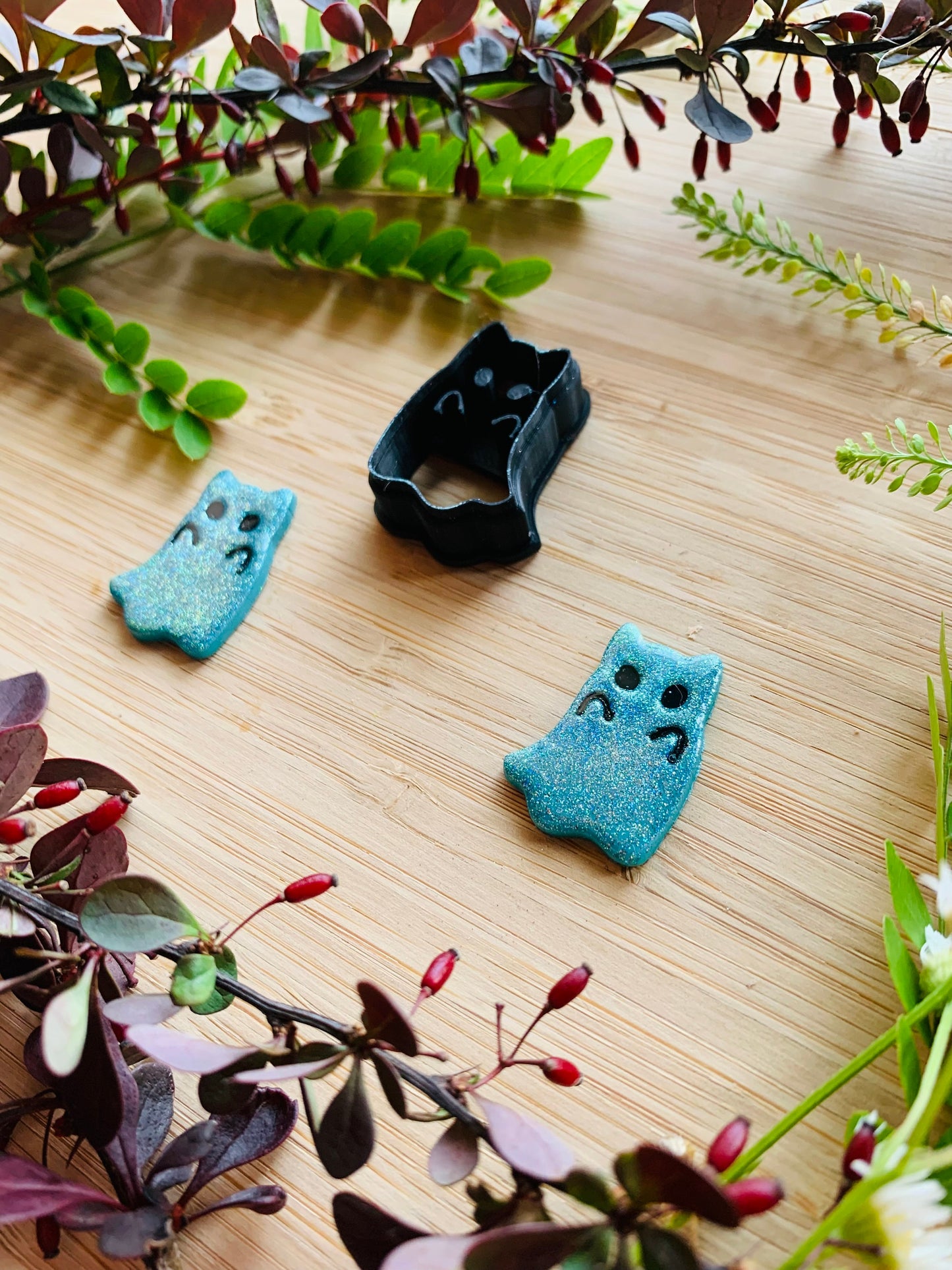 Arms Up Ghost Cat Sharp Clay Cutter