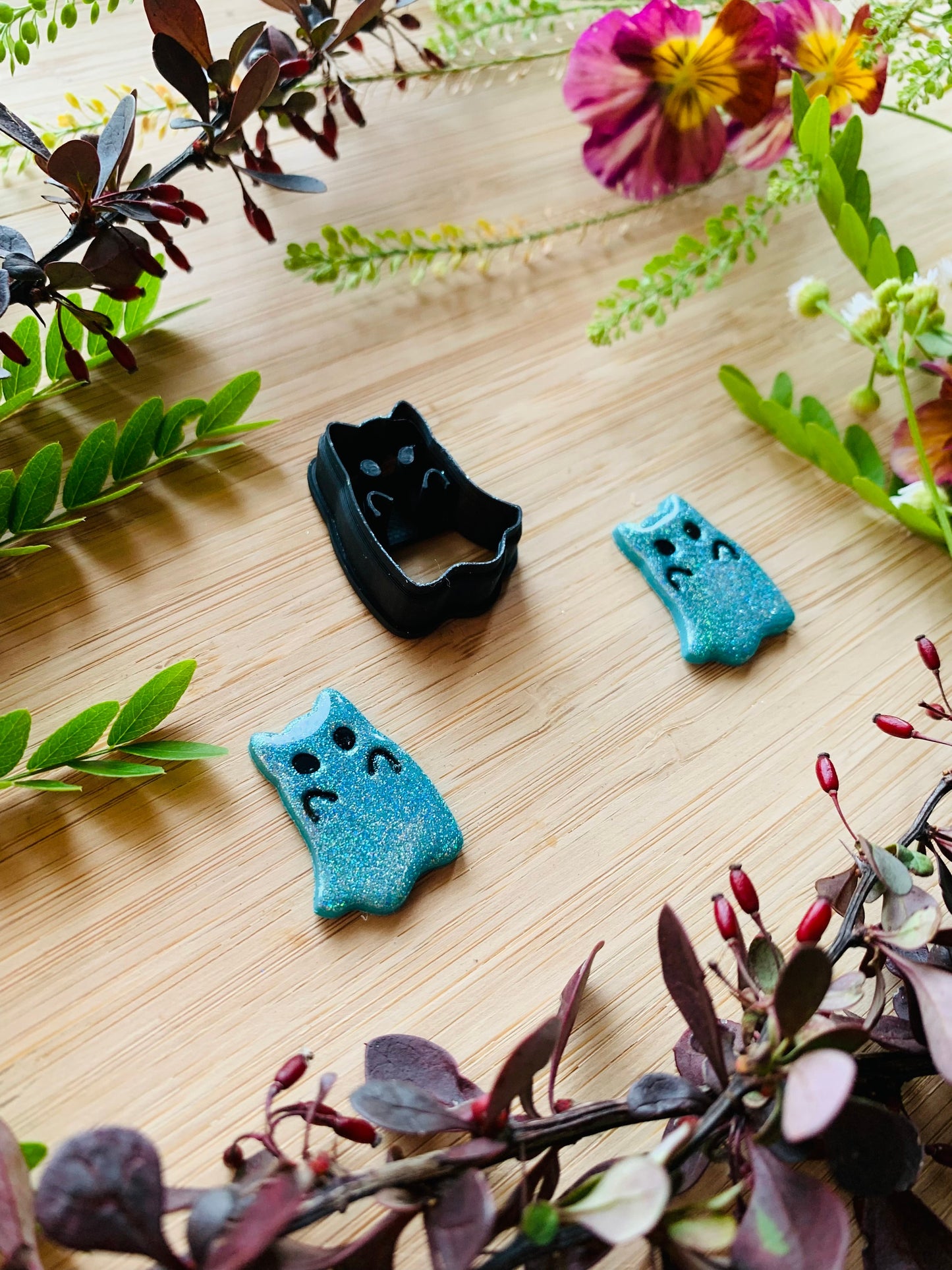 Arms Up Ghost Cat Sharp Clay Cutter