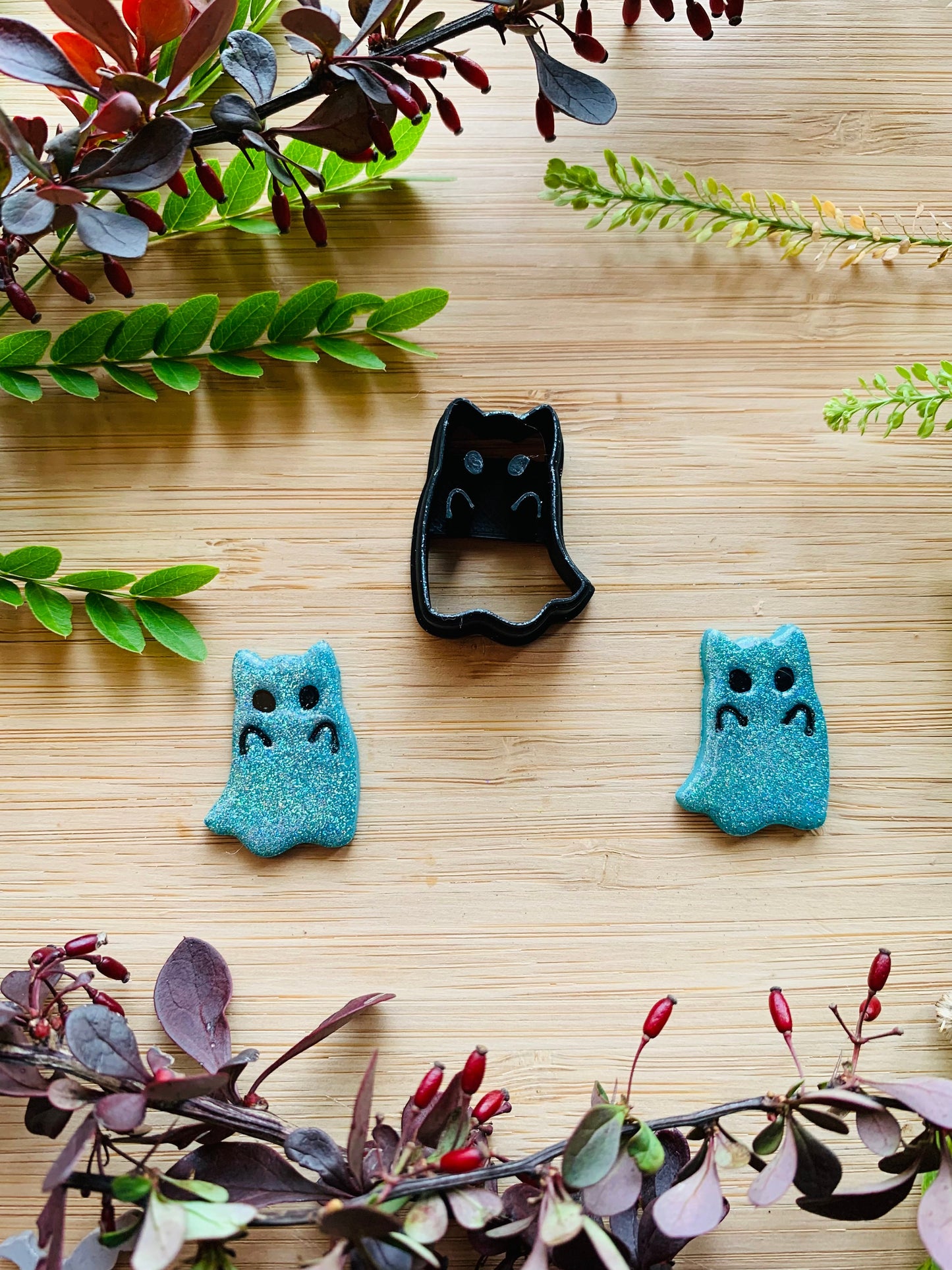 Arms Up Ghost Cat Sharp Clay Cutter