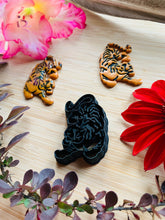 Load image into Gallery viewer, Full Body Tiger Prowling - Embossed Sharp Cutter for Clay, Fondant, and More
