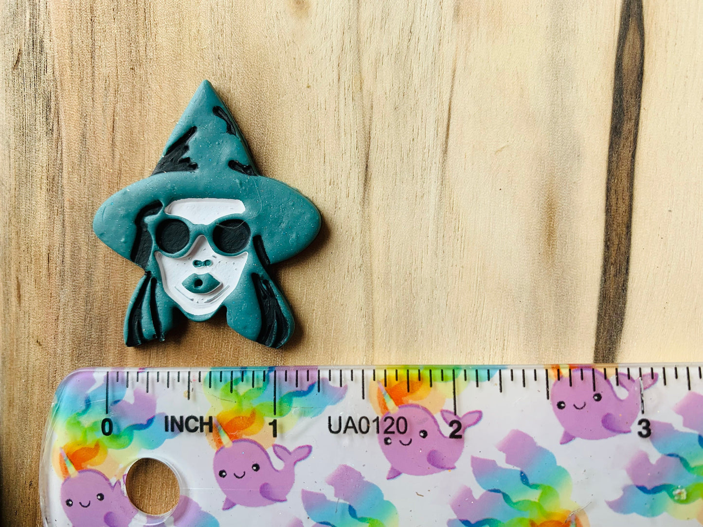 Cool Modern Witch Head with Sunglasses Embossed Sharp Clay Cutter