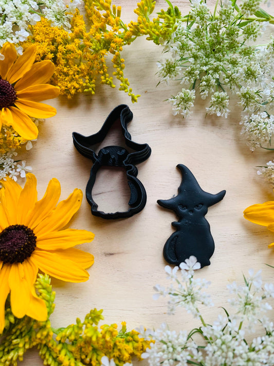 Cat with Witch Hat and Glaring Eyes Embossed Sharp Clay Cutter