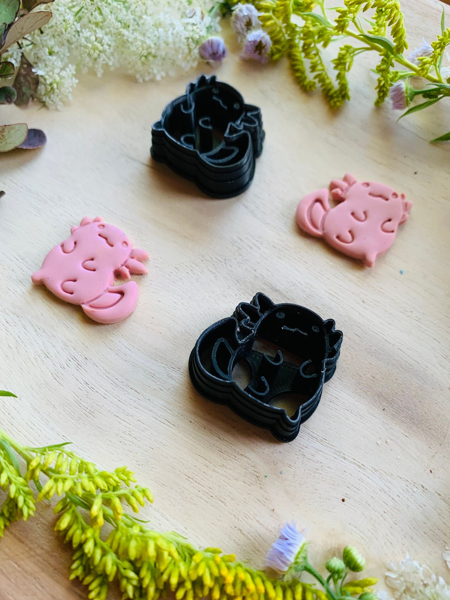 Frontal Chibi Axlotl Stud - Embossed Sharp Clay Cutter
