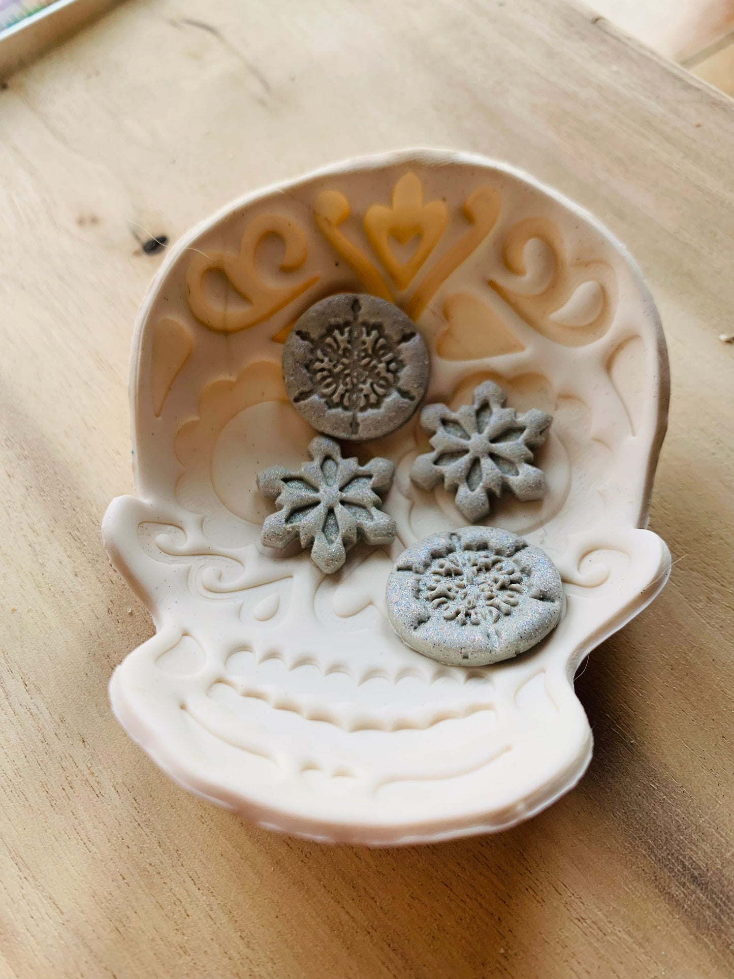 Detailed Heart and Flower Sugar Skull Embossed Sharp Trinket Dish Size Clay Cutter