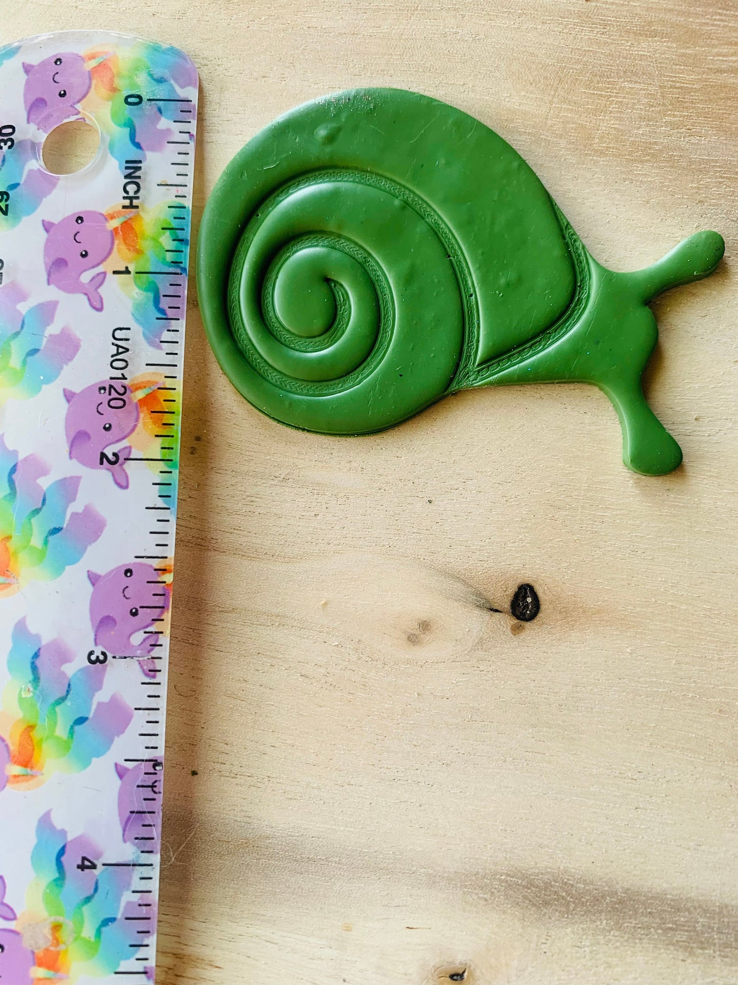 Large Snail Keychain Magnet Size - Embossed Sharp Clay Cutter