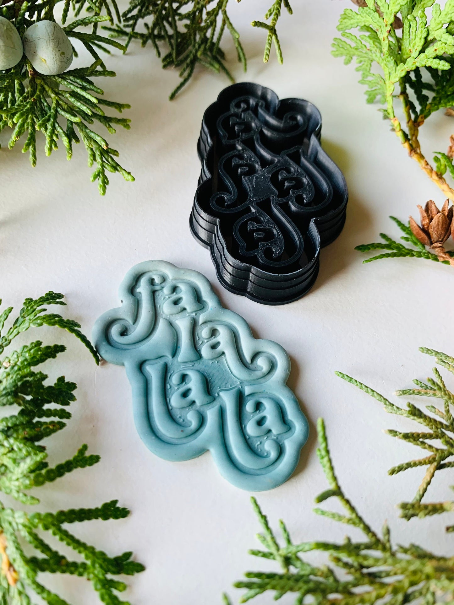 Fa La La La Stylized Text Embossed Sharp Clay Cutter