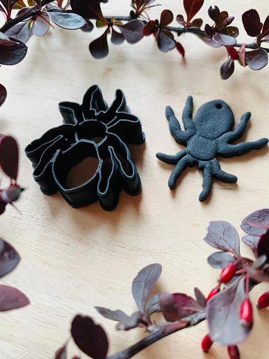 Large Tarantula Arachnid Spider Embossed Sharp Clay Cutter