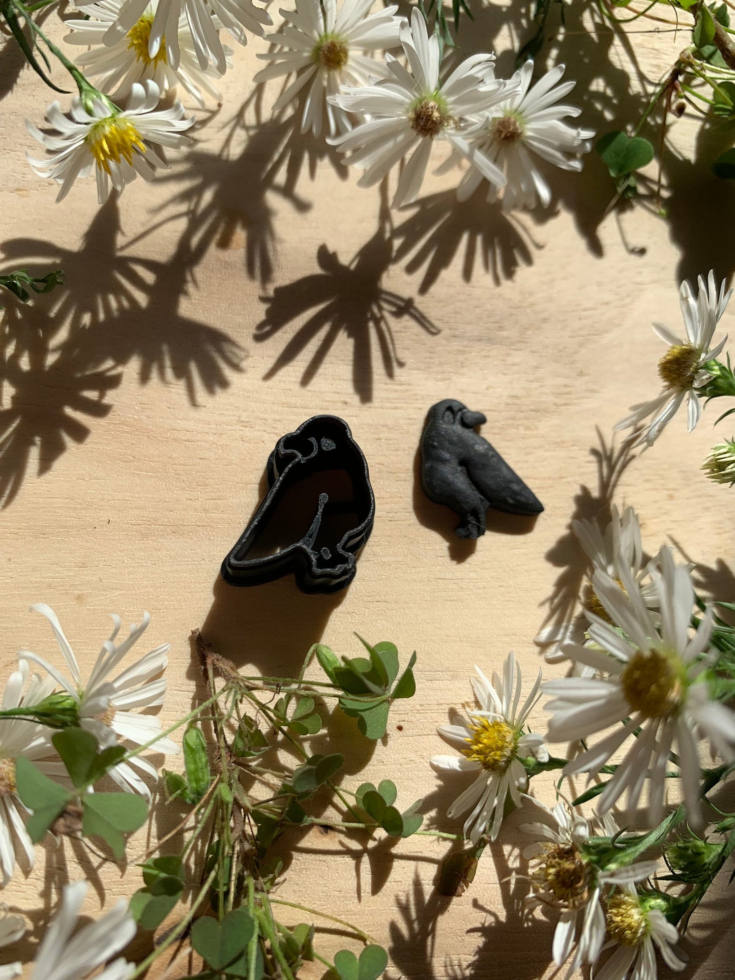 Mini Sized Raven or Crow Sharp Clay Cutter
