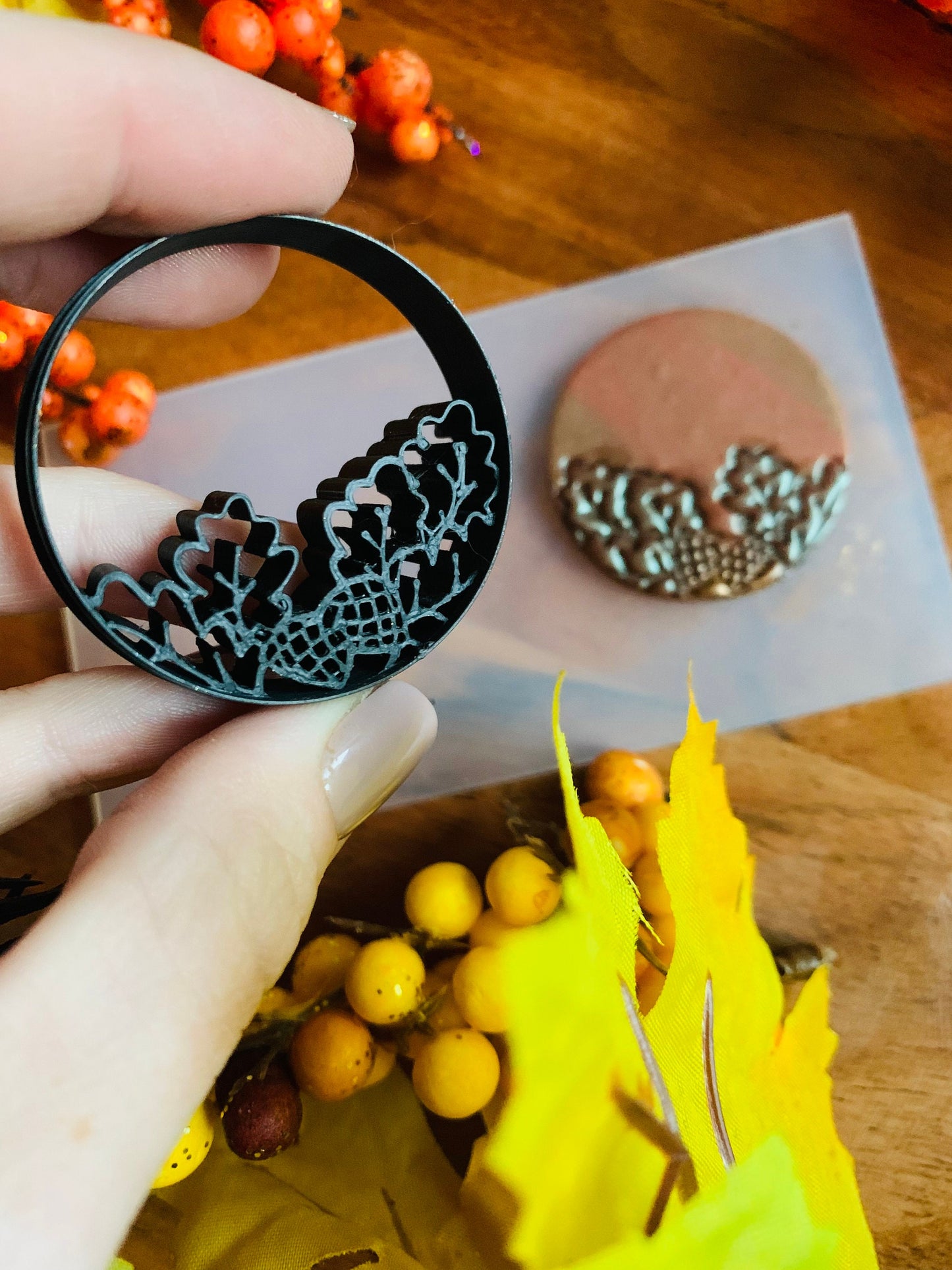 Acorns and Oak Leaves Lower Circle Sharp Clay Cutter