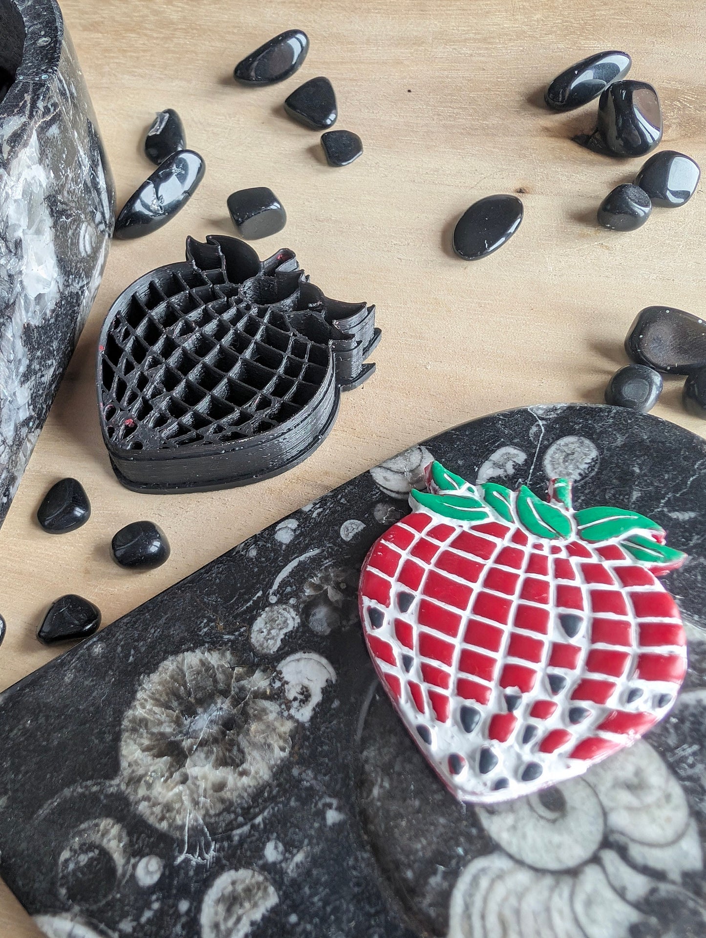 Disco Style Strawberry Fruit Sharp Clay Cutter