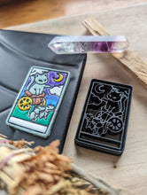 Load image into Gallery viewer, The Chariot Cat Themed Tarot Card Sharp Clay Cutter
