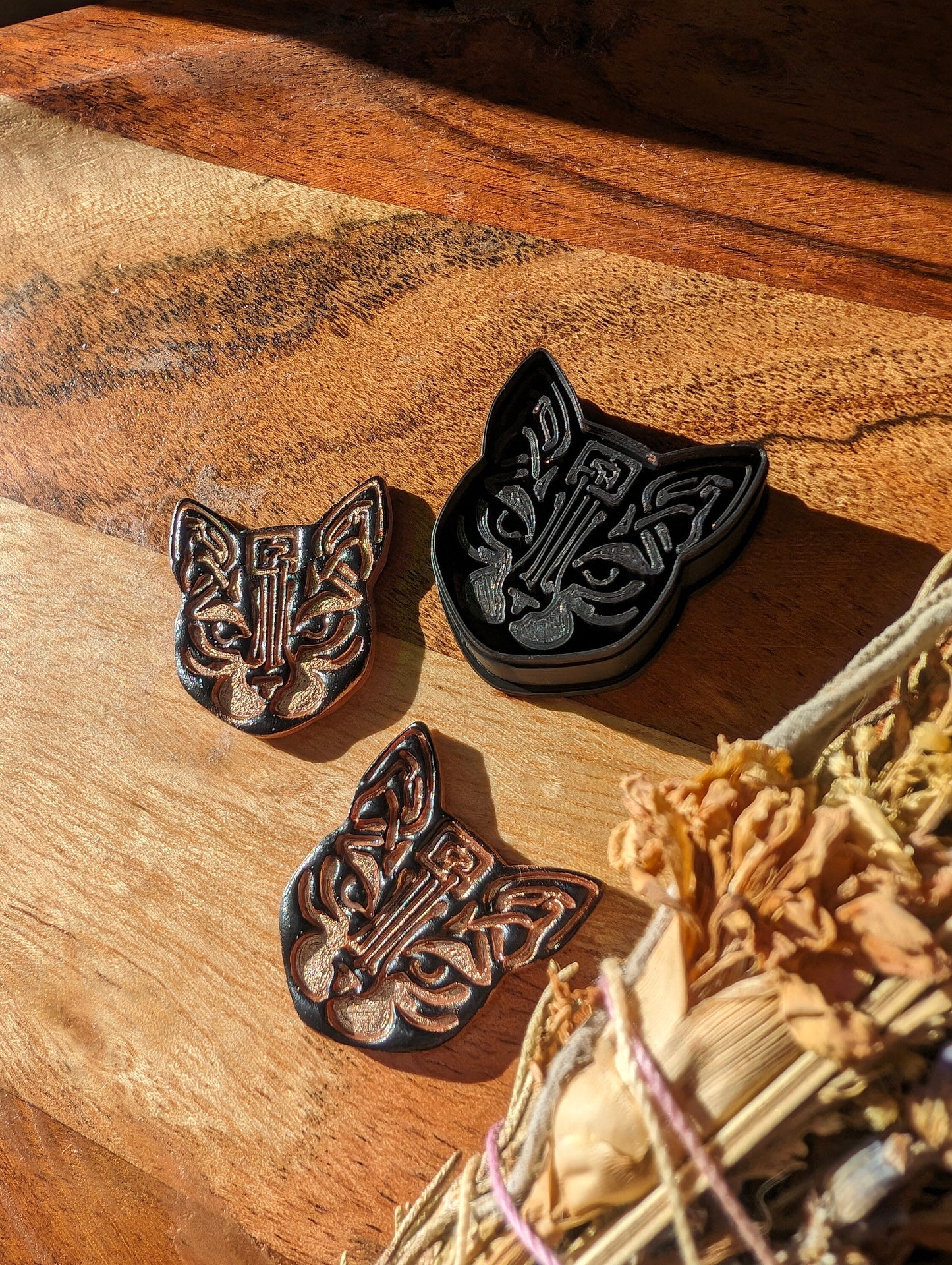 Freya's Cat Head Sharp Clay Cutter