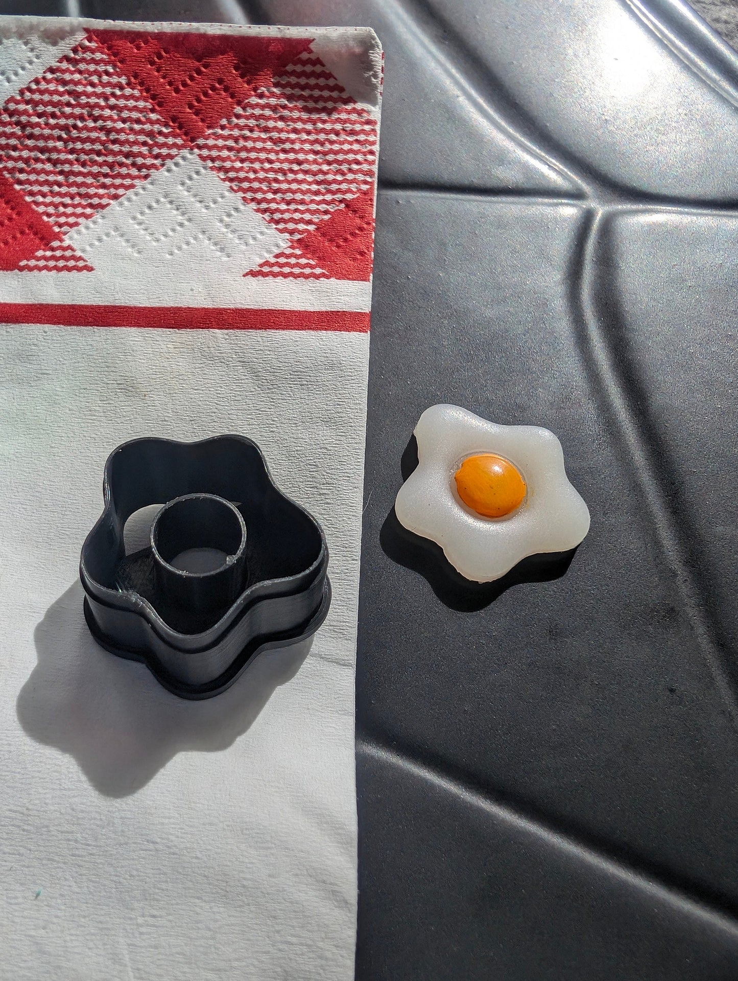 Tiny Sunny Side Up Fried Egg Sharp Clay Cutter