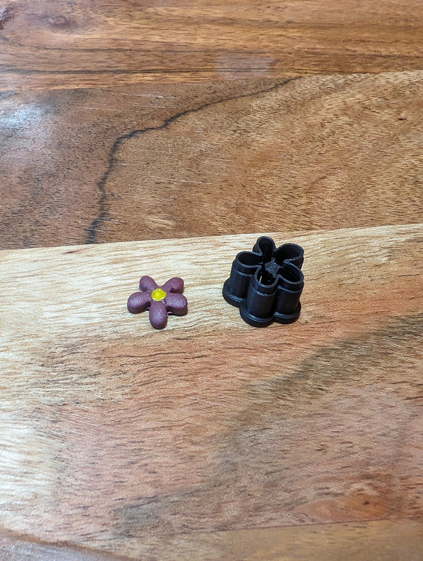 Micro Ditzy Daisy Flower 5 Petal Sharp Clay Cutter